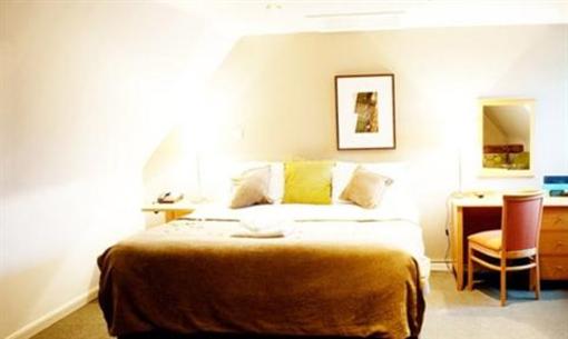 фото отеля Uplands Hotel High Wycombe