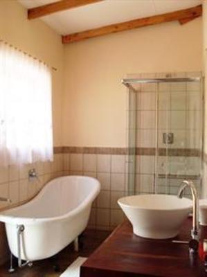 фото отеля Nice By Nature Guesthouse