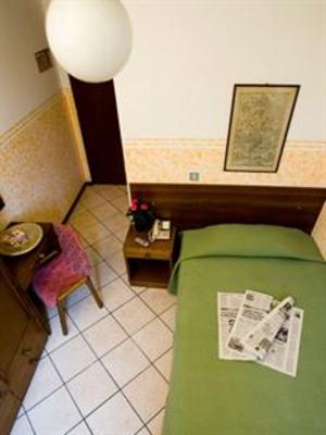 фото отеля Catalani E Madrid Hotel Milan