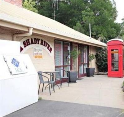фото отеля A Shady River Holiday Park Moama