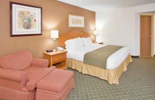 фото отеля Holiday Inn Express Hotel & Suites Branson