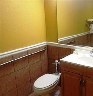 фото отеля Colonial Inn & Suites Memphis