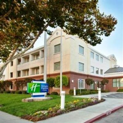 фото отеля Holiday Inn Express Hotel & Suites International Airport San Jose (California)