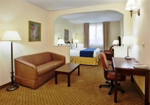 фото отеля Holiday Inn Express Hotel & Suites International Airport San Jose (California)