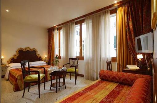 фото отеля Hotel San Giorgio Venice
