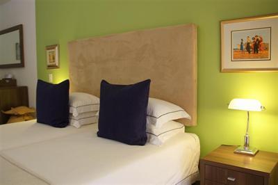 фото отеля Southern Comfort Guest Lodge Cape Town