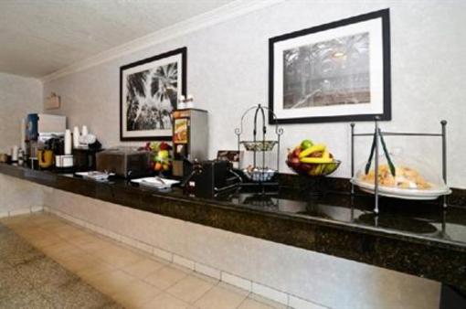 фото отеля BEST WESTERN Date Tree Hotel