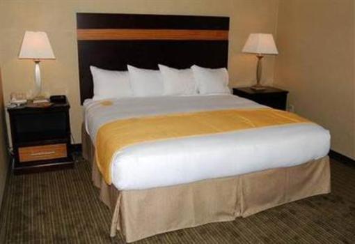 фото отеля BEST WESTERN Bay Harbor Hotel