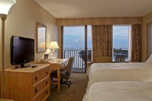 фото отеля BEST WESTERN Bay Harbor Hotel