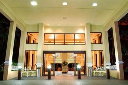 фото отеля BEST WESTERN Bay Harbor Hotel