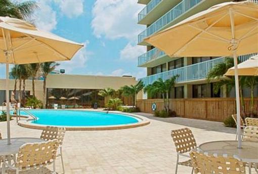 фото отеля BEST WESTERN Bay Harbor Hotel