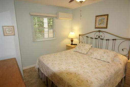 фото отеля Sandpiper Inn Longboat Key