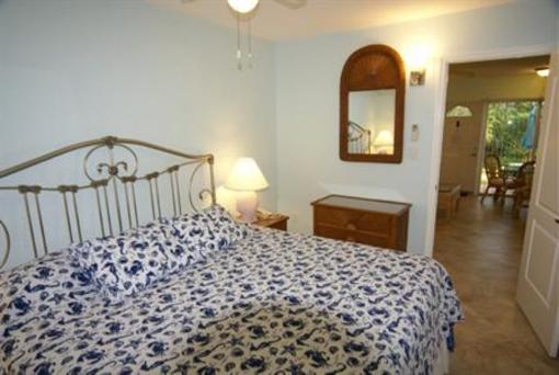 фото отеля Sandpiper Inn Longboat Key