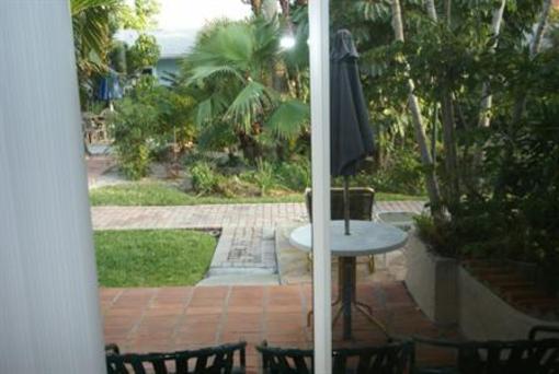 фото отеля Sandpiper Inn Longboat Key