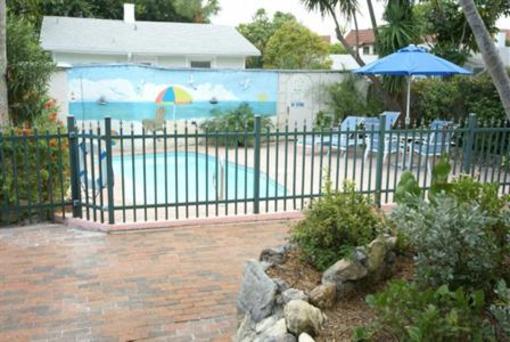 фото отеля Sandpiper Inn Longboat Key