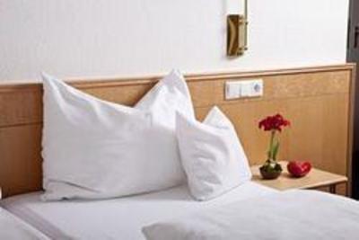 фото отеля BEST WESTERN Hotel Favorit Ludwigsburg