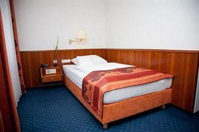 фото отеля BEST WESTERN Hotel Favorit Ludwigsburg