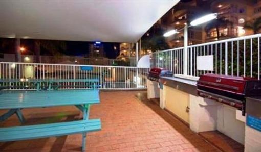 фото отеля Osprey Apartments Mooloolaba