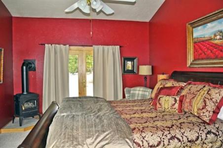 фото отеля Arnold Black Bear Inn
