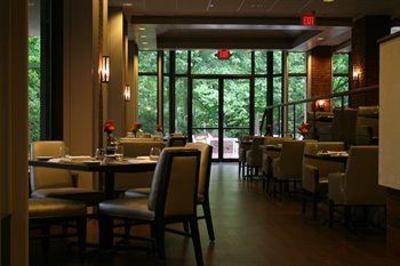 фото отеля Hilton Westchester - Rye Brook