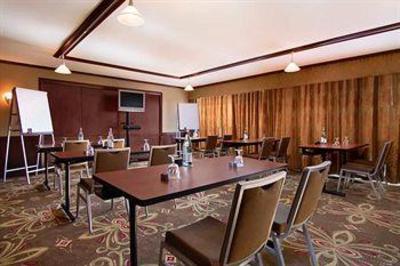 фото отеля Hilton Westchester - Rye Brook