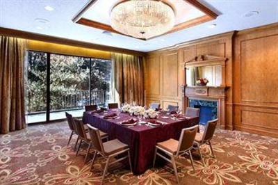 фото отеля Hilton Westchester - Rye Brook