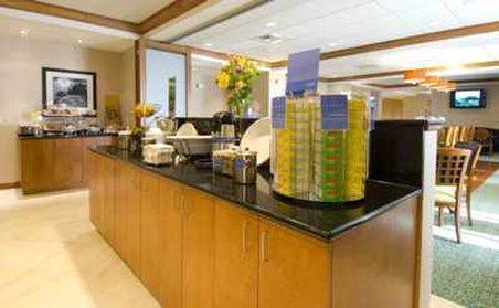 фото отеля Hampton Inn Wilmington-University Area/Smith Creek Station