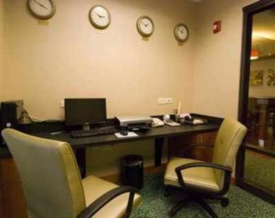 фото отеля Hampton Inn Wilmington-University Area/Smith Creek Station