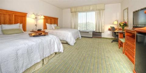 фото отеля Hampton Inn Wilmington-University Area/Smith Creek Station