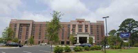 фото отеля Hampton Inn Wilmington-University Area/Smith Creek Station