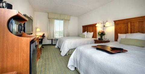фото отеля Hampton Inn Wilmington-University Area/Smith Creek Station