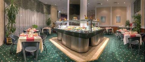 фото отеля Al Diar Dana Hotel