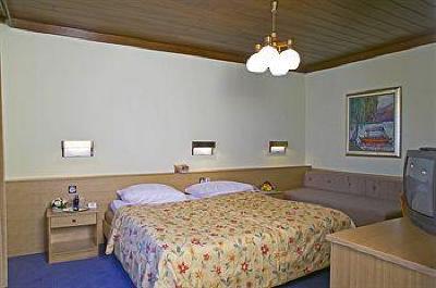 фото отеля Garni Hotel Jadran