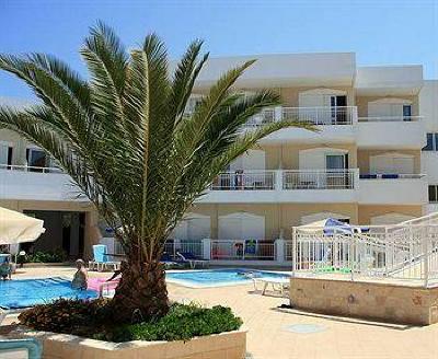 фото отеля Lavris Hotel & Bungalows