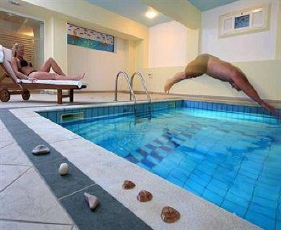 фото отеля Lavris Hotel & Bungalows