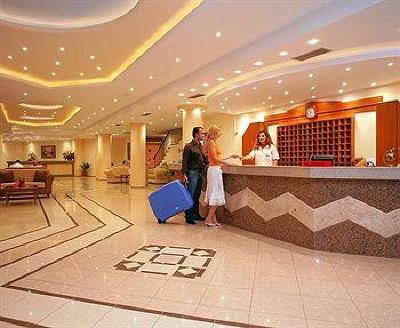 фото отеля Lavris Hotel & Bungalows