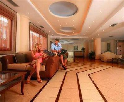 фото отеля Lavris Hotel & Bungalows