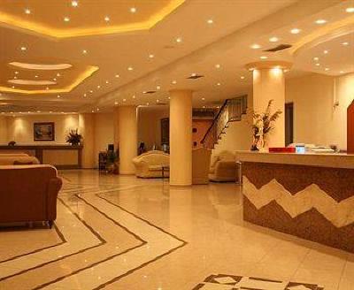 фото отеля Lavris Hotel & Bungalows