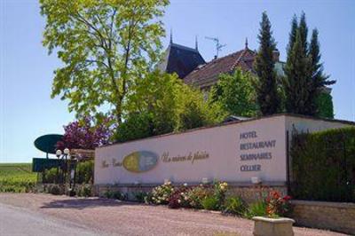фото отеля Hotel et Caves Des Paulands Aloxe-Corton