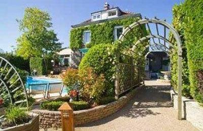 фото отеля Hotel et Caves Des Paulands Aloxe-Corton