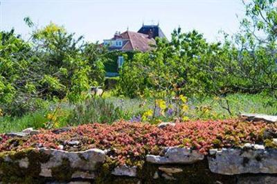 фото отеля Hotel et Caves Des Paulands Aloxe-Corton