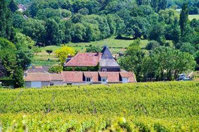 фото отеля Hotel et Caves Des Paulands Aloxe-Corton
