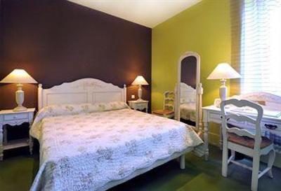 фото отеля Hotel et Caves Des Paulands Aloxe-Corton