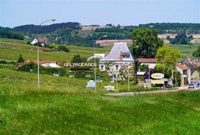 фото отеля Hotel et Caves Des Paulands Aloxe-Corton
