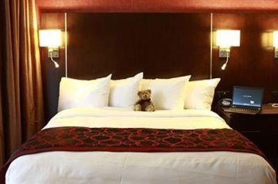 фото отеля Cascadia Hotel & Suites