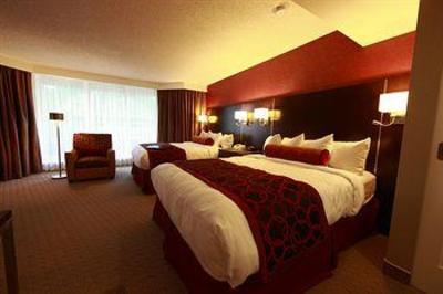фото отеля Cascadia Hotel & Suites