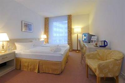 фото отеля BEST WESTERN Michels Hotel Am Schloss Koepenick