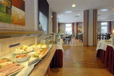 фото отеля BEST WESTERN Michels Hotel Am Schloss Koepenick