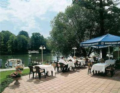 фото отеля BEST WESTERN Michels Hotel Am Schloss Koepenick