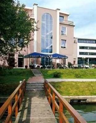 фото отеля BEST WESTERN Michels Hotel Am Schloss Koepenick